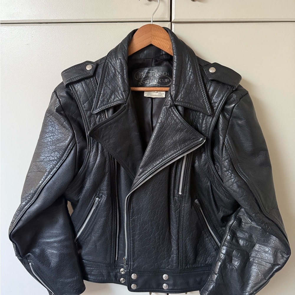 Vintage black leather jacket/vest
